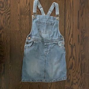 Girl’s overall dress